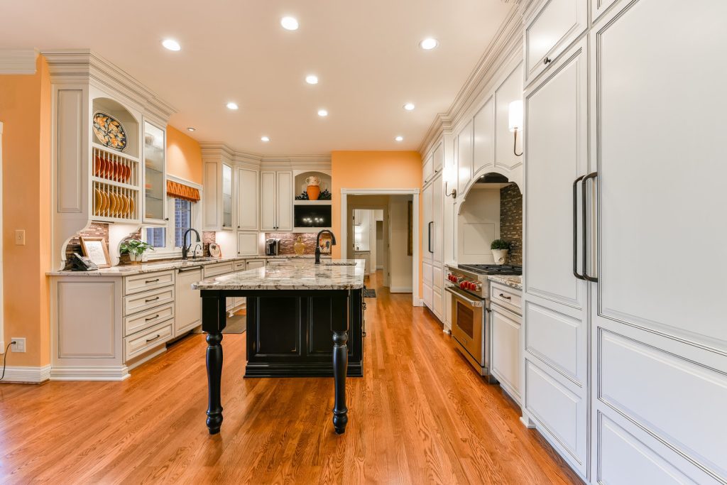 Custom home kitchen renovation by Eldridge Company in Louisville, Kentucky.